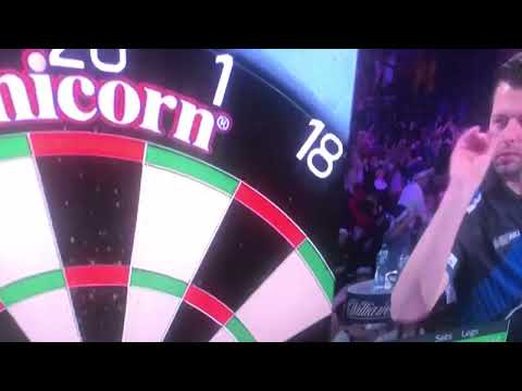 Chants of: “Stand up if you hate Boris” at the 2022 Darts World Championship at Alexandra Palace 👏