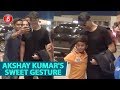 Akshay Kumar S SWEET GESTURE For A Little Kid At The Airport