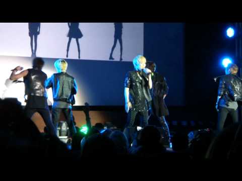 3.11.11  SHINee in London - Hello