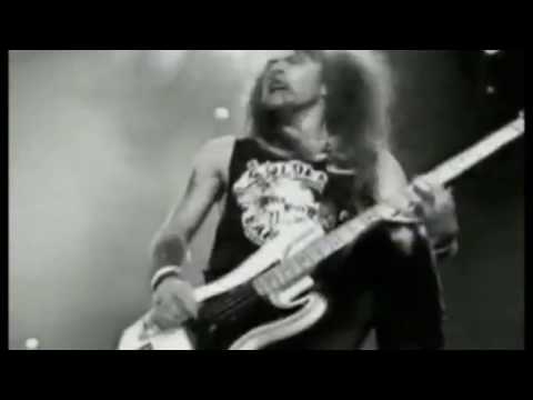 Iron Maiden - Fear Of The Dark 1992 (Official Video)