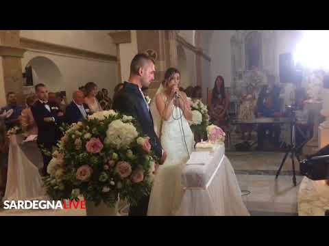 La sposa canta “S’Aneddu” dopo aver pronunciato il suo “SI"