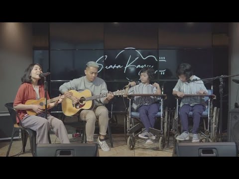 #NyanyiYuk Suara Kayu ft. The Twins Difable - UwU (Unhappy Without U) Live At Warner Music Indonesia