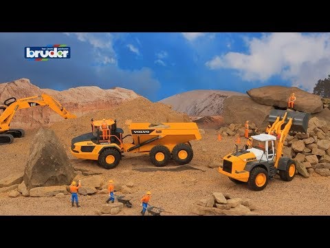 Bruder 02455 Volvo A60H Hauler