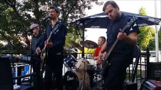 Vastaanottolaiset - Rappiolla (Hassisen Kone cover Live@Kerava)