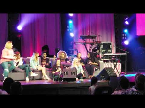 Mandisa's Girls night out(20)