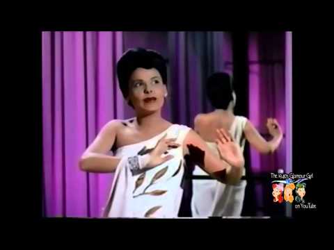 Honeysuckle Rose with Lena Horne & Benny Carter & his Orchestra (1943)
