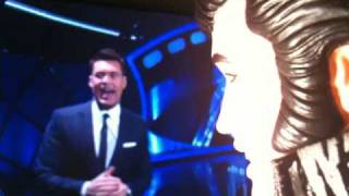 Plastic Elvis is disgusted by Andrew Garcia's Hounddog on American Idol does Elvis