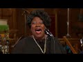 Ginger Commodore and Friends perform "Old Friend"