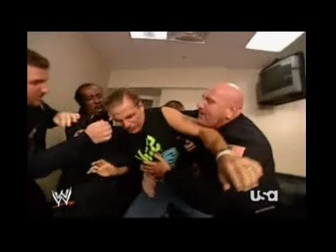 143 Shawn Michaels attacks Shane McMahon - RAW 07 August 2006