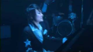 Younha Comet (korean) MV