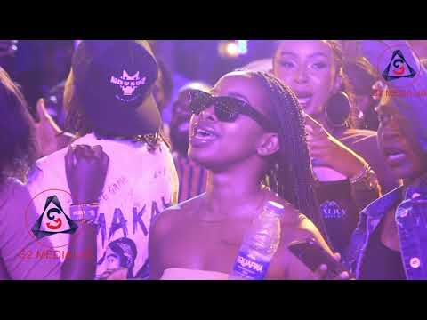 See Etania Reaction Watching Her Baby #Joshua Baraka Performing