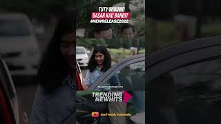 Download lagu Tuty Wibowo - Dasar Kau Bandit mp3