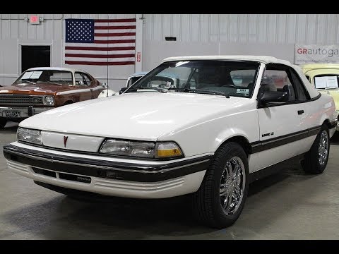 1990 Pontiac Sunbird (CC-1177138) for sale in Kentwood, Michigan