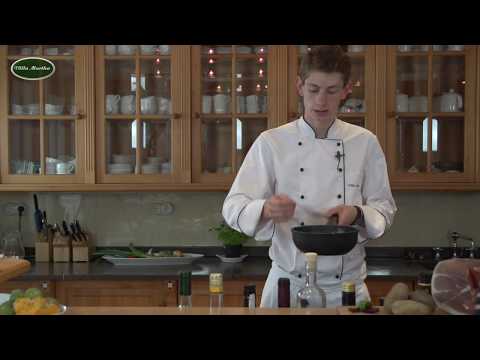 Make your own green peppercorn sauce. Cooking videos, recipes, Villa Martha cooking school