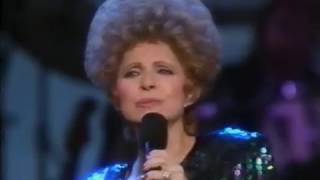 Brenda Lee - I Can't Help It ( If I'm Still In Love With You )