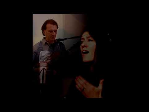 OFT, IN THE STILLY NIGHT: Grace Newcombe (voice) & Peter Croton (guitar)