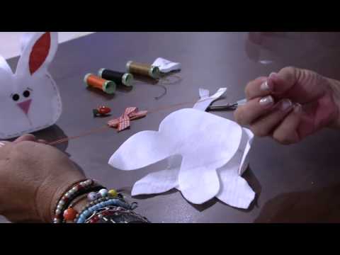 Mulher.com 26/01/2015 Porta chocolate de coelhinha por Lucinha Oliveira