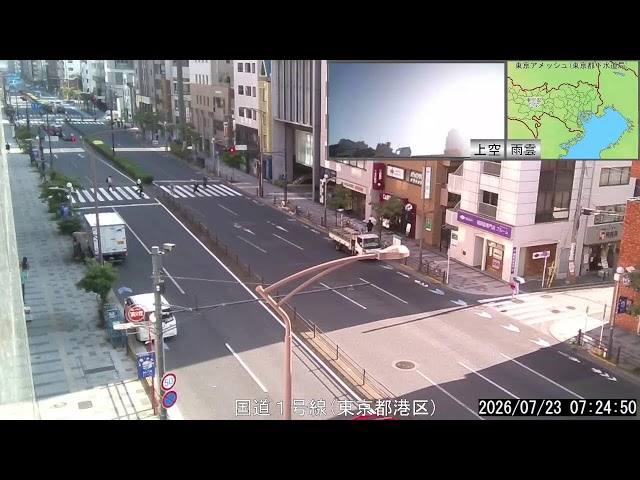 国道1号線と空模様