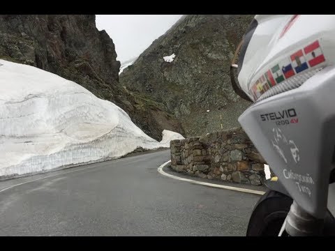 The Roamers roads: SS27 Italian side of Col Grand San Bernardo