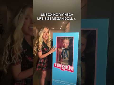 Unboxing The Life-Size M3GAN Doll With Jenna Davis 📦