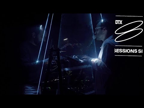 MXGPU (Moullinex △ GPU Panic) - Break Me In Pieces [DTX Sessions]