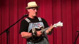 Mike Compton - The Old Mountaineer / Honky Tonk Swing - Midwest Banjo Camp 2014