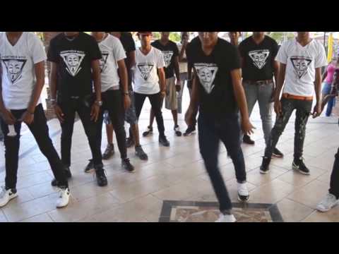 Batalla de gallos DEMBOW flow