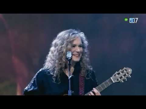 Sara Cangas y Anabel Santiago  ''Porque te vas''