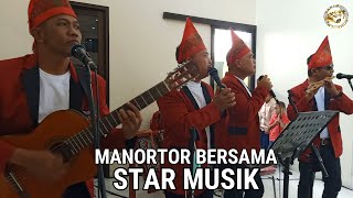 Download lagu Dalihan Natolu Gogoni Batak Diparadaton Star Musik... mp3