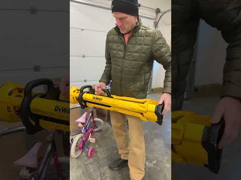 BEST WORK LIGHT EVER! This Dewalt 20v Cordless Tripod light is a must see BEAST! #dewalt #shorts