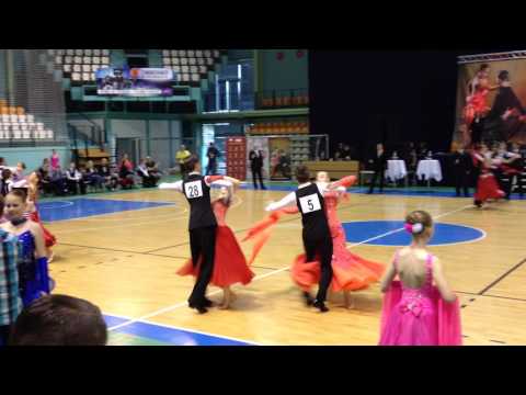 018_Nitra_14052016_1.kolo STT Junior IID - viedenský valčík