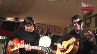 jmc&#39;s Akustik Sessions mit  ...And You Will Know Us By The Trail Of Dead - &quot;Ebb Away&quot;