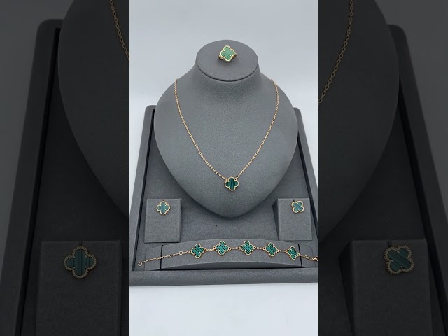 طقم فان كليف 4 قطع اخضر - مستوحى