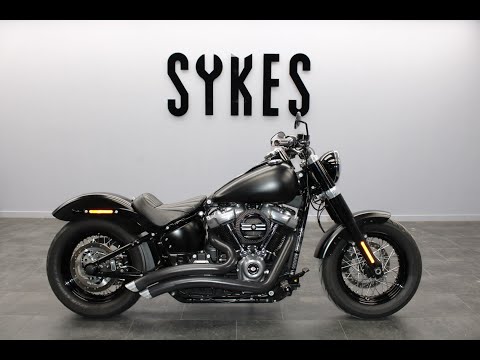 2018 Harley-Davidson FLSL Softail Slim in Denim Black 