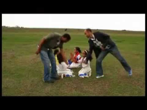 Peace-Ethio-Eritrea- New Song by Tikue Woldu!.flv