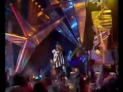 Technotronic feat MC Eric - This Beat Is Technotronic (TOTP)