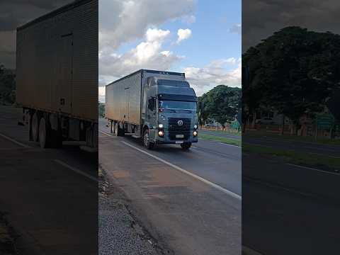 CAMINHÃO TOP PASSANDO POR FLORESTA PR