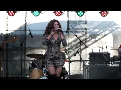 Radics Gigi- Ne nézz vissza rám(Emilio)