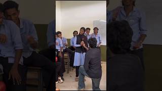 Download lagu Junior boy propose senior girl 😍 College relationsip #freshers #collegelife #proposal #kerala #crush mp3 Download lagu Junior boy propose senior girl 😍 College relationsip #freshers #collegelife #proposal #kerala #crush mp3