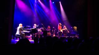 Neil & Liam Finn - Fall at Your Feet