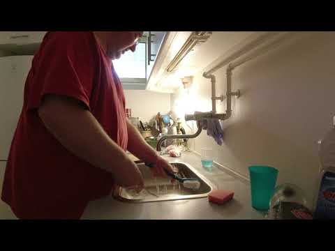 MongoTV_5526 - Mongo Madskole - HAKKEBØFFER Med KARTOFFELMOS og BRUN SOVS