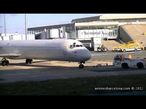 SAS McDonnell Douglas MD-82 (DC-9-82) Close taxi to the gate and takeoff CDG [HD] [EPIC SOUND!]