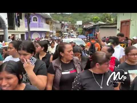 Entre dolor y clamores de justicia, Santo Domingo, Ch, despide a “La Reina Mengueña”