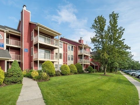 East Brunswick 164-1 Bedroom, 1 Bath Furnished Apartment, Modern Decor and Wall-to-Wall Carpeting