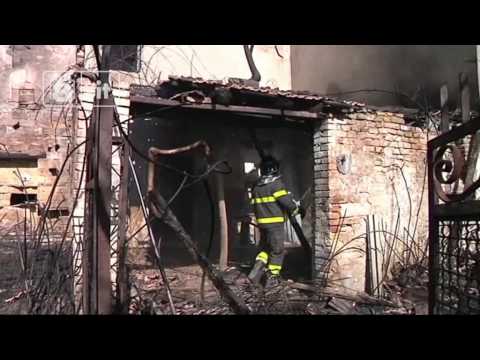 Santa Maria Imbaro - Incendio lambisce le case