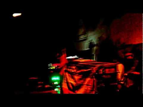 JAH ROOTS HI-FI FEAT. IDREN NATURAL & SIS JAMIKA MEDLEY @ Dub School 23.02.13 Neuchâtel