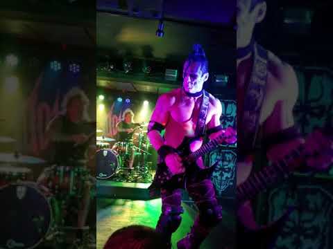 Doyle @ Jewel in Manchester N.H. 12-29-18