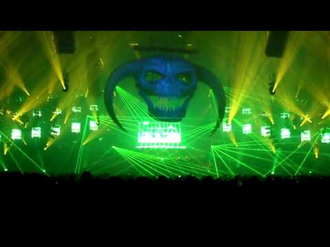 Masters of Hardcore@Ethias Arena Hasselt - Noize Suppressor (live) - Part 01 *HD*