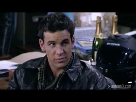 Los Hombres de Paco -  Aitor y la Inspectora Reyes liados