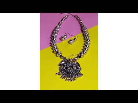 Pearl jewellery pendant set